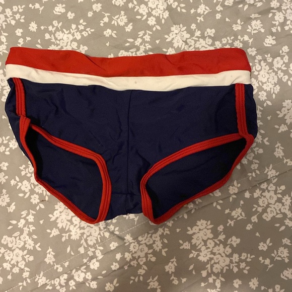 Size small bikini bundle - Picture 3 of 4